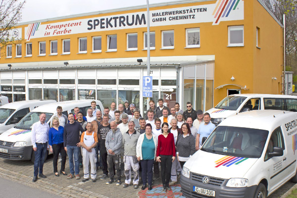 Gruppenbild der Belegschaft